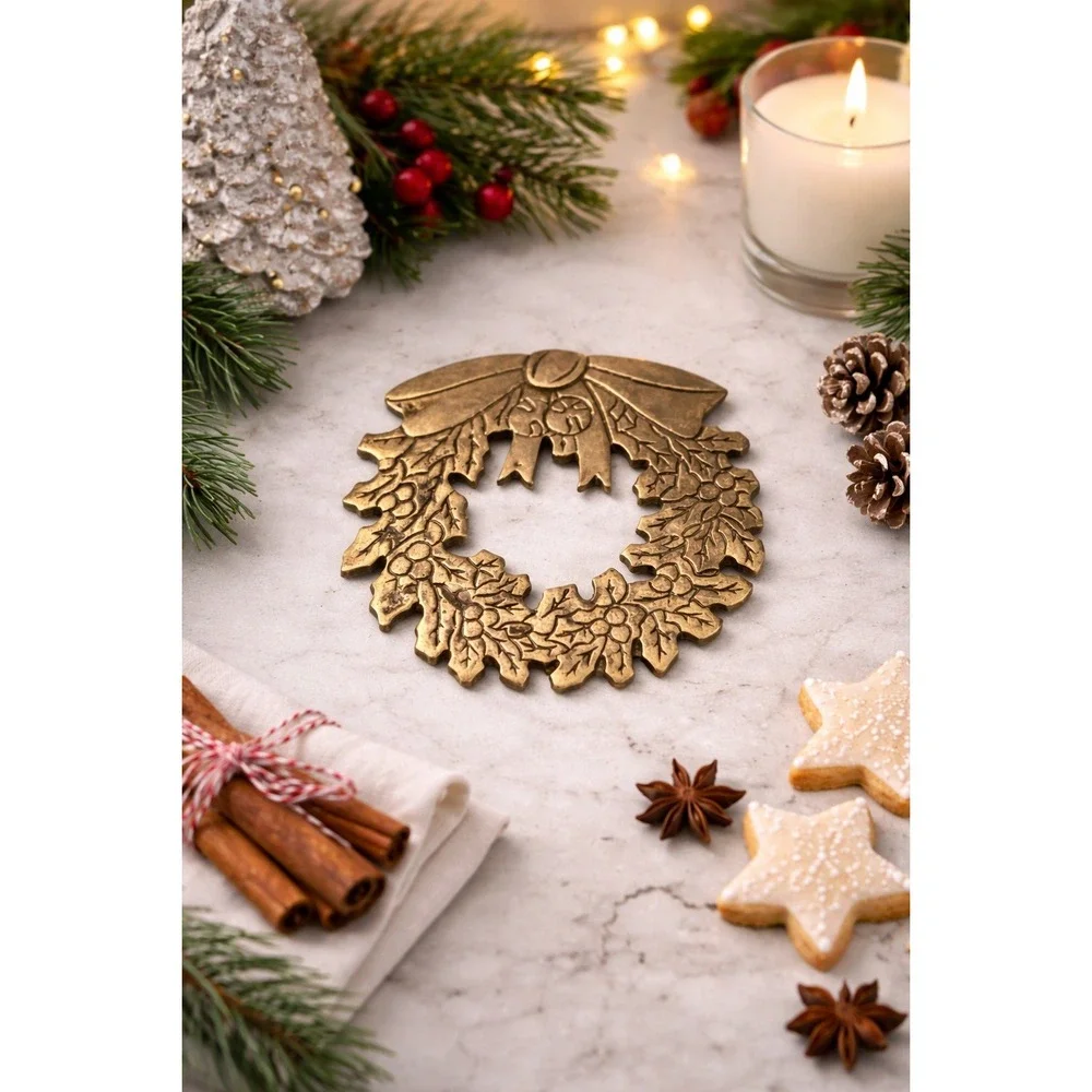 Vintage Solid Brass Christmas Wreath Trivet Holly Bow‎ Holiday Table Decor 7in